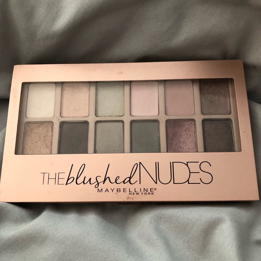 Eyeshadow palette